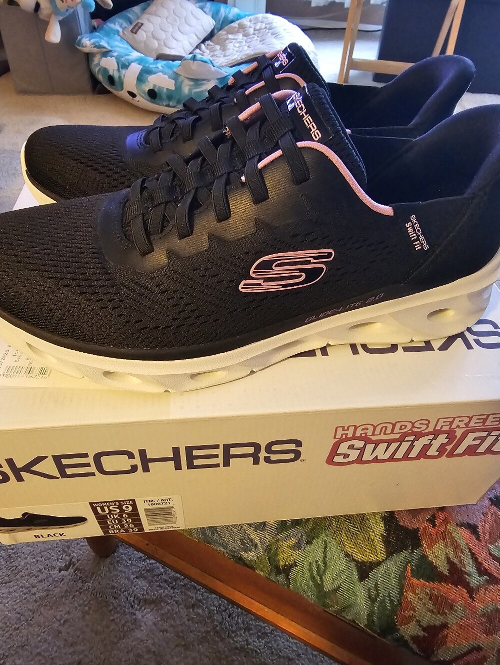 NEW SKECHERS SWIFT FIT HANDS FREE ATHLETIC SNEAKERS SHOES WOMENS 9